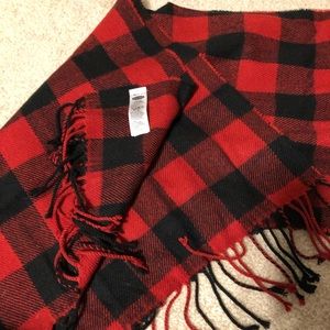 Old Navy Buffalo Check Scarf